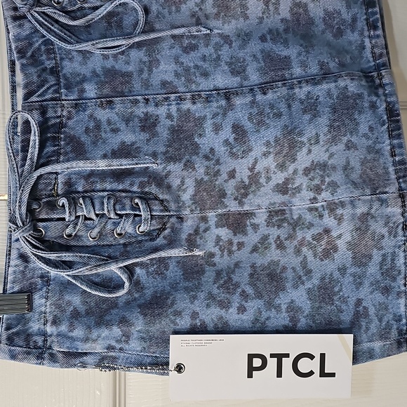 NWT PTCL Medium Wash Drawstring Front Flower Print Denim Miniskirt  Large - Picture 8 of 14